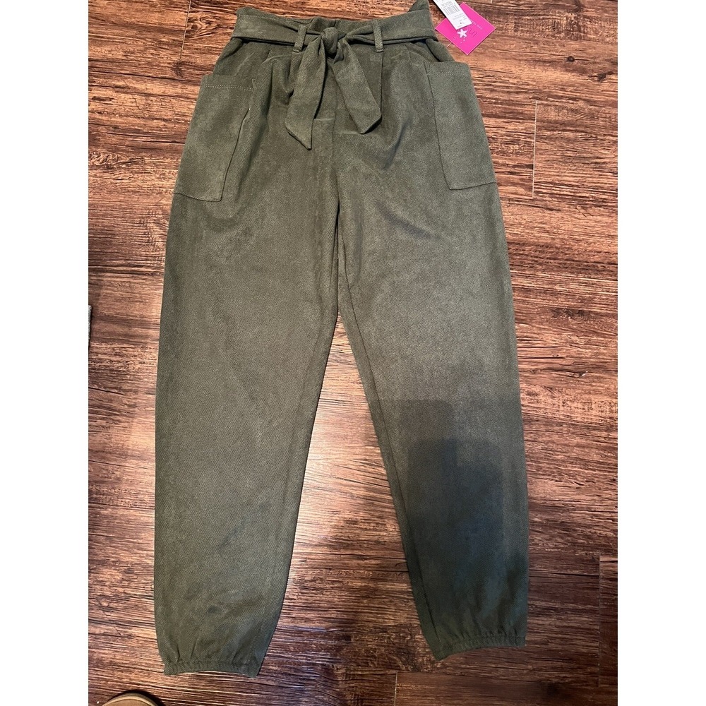 In Girl  ( Girls) Youth Pants Size M (10-12) With‎ Pockets Belt Relaxed Fit NWT